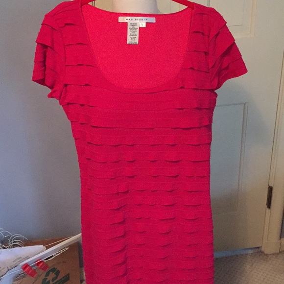Max Studio bright pink scoop neck bodycon dress - Picture 5 of 8